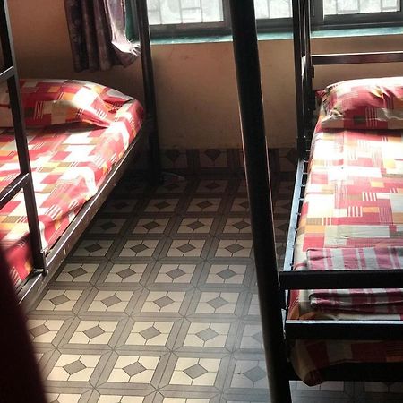 Care Dormitory Mumbai Exterior foto