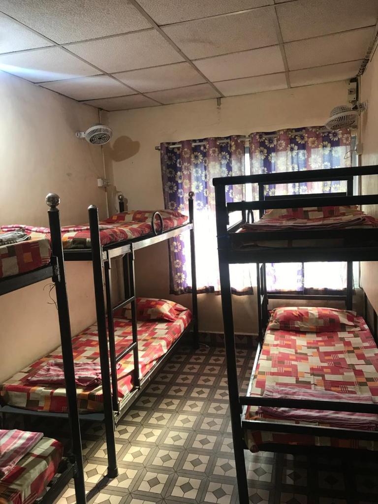 Care Dormitory Mumbai Exterior foto