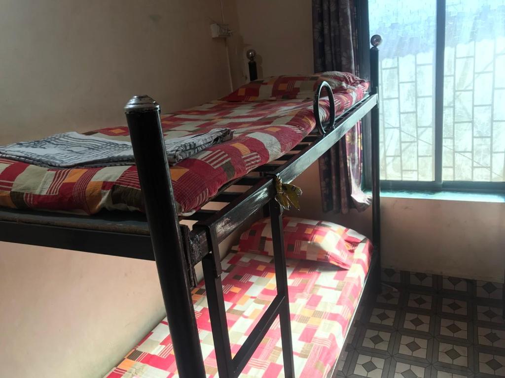 Care Dormitory Mumbai Exterior foto